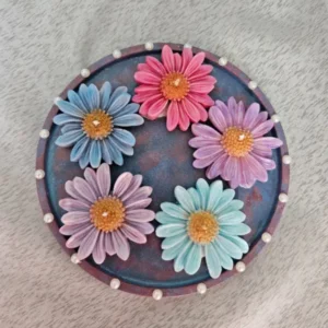 Exquisite Blooming Bliss: Handmade Tray with Scented Daisy Candles